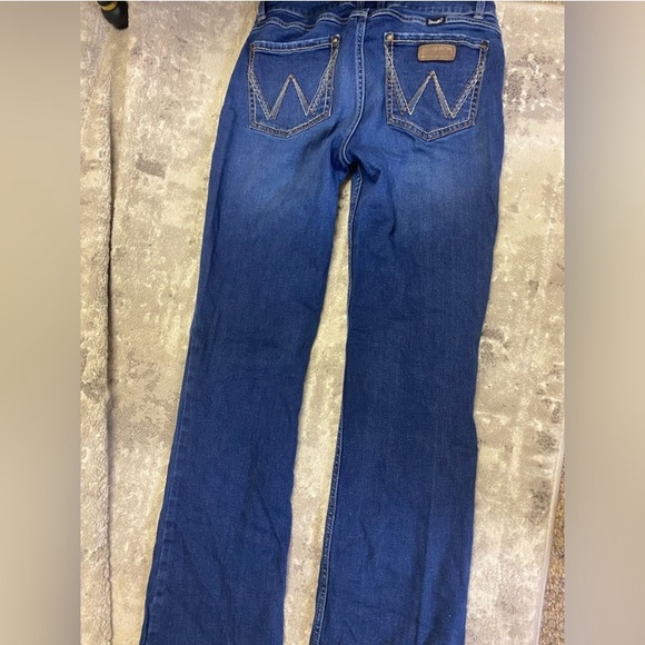 Bootcut blue wrangler jeans - Picture 3 of 3